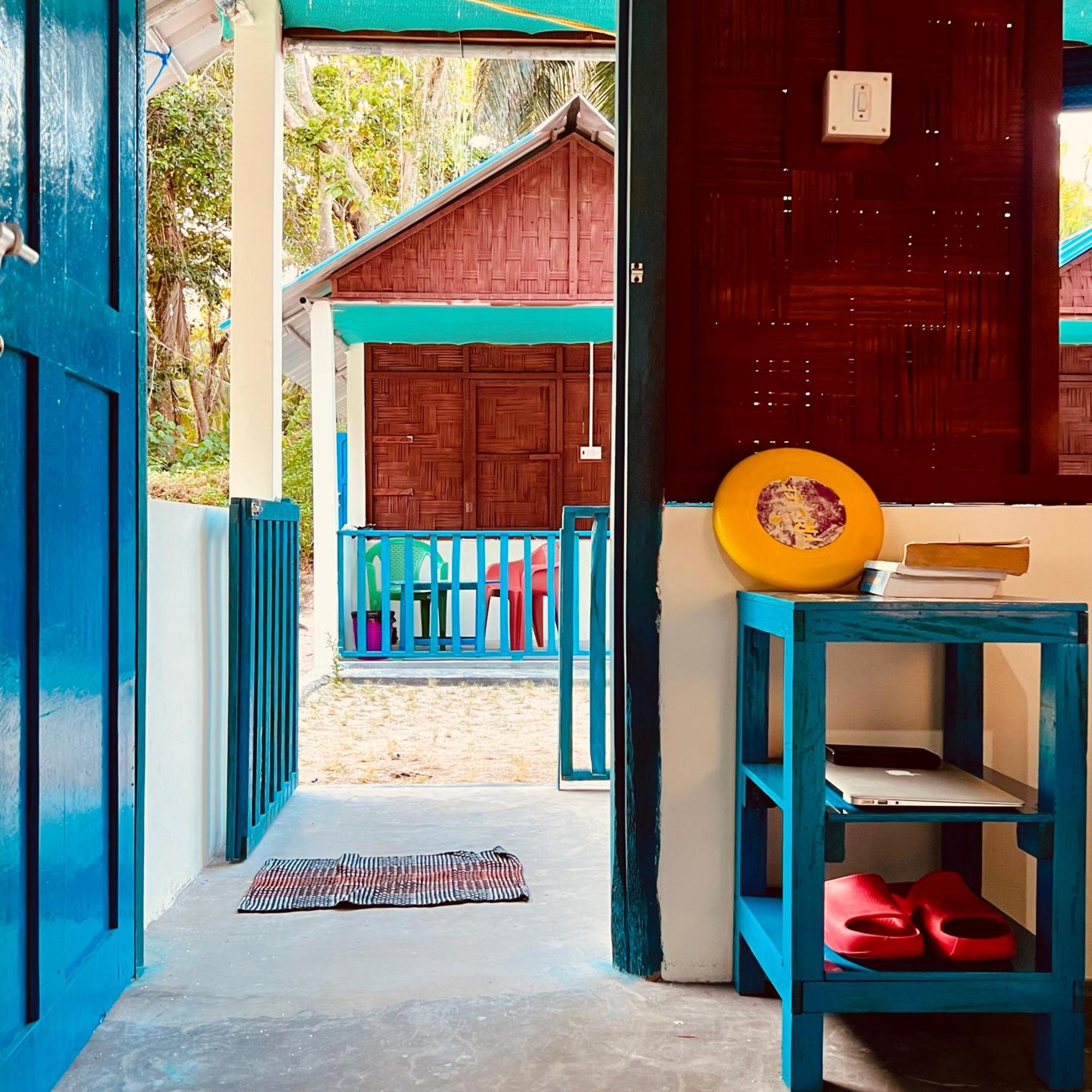 Blue Sea Restaurant & Bungalows Sitapur Exterior foto